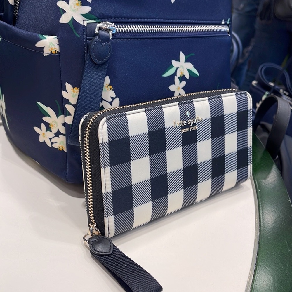 Kate Spade Chelsea Textured Gingham Print Nylon Large Continental Wallet
NWT - Picture 2 of 16